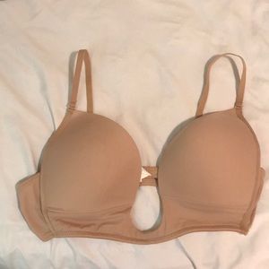 Nude colored U bra